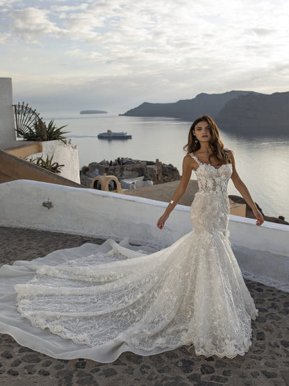 Gorgeous & Charming Mermaid Wedding Dresses Spaghetti Appliqued Beads Sleeveless Tulle Court Train Bridal Gowns Custom Made