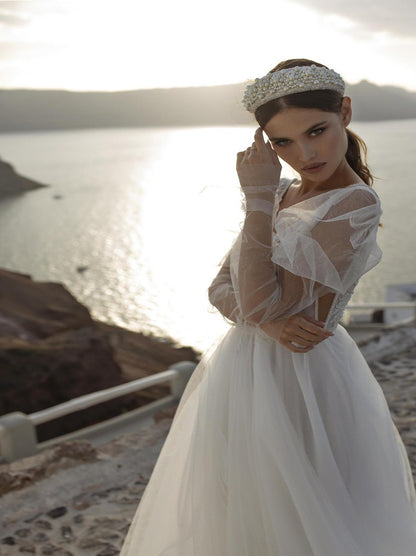 Modern & Simple A-Line Boho Wedding Dresses V-Neck Appliqued Sequins Tulle Sweep Train Bridal Gowns