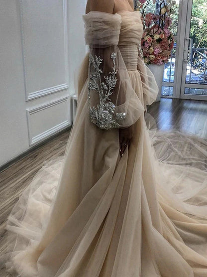 Champagne A-Line Wedding Dresses Strapless Pleated Appliques Detachable Long Sleeves Sweep Train Tulle Bridal Gowns