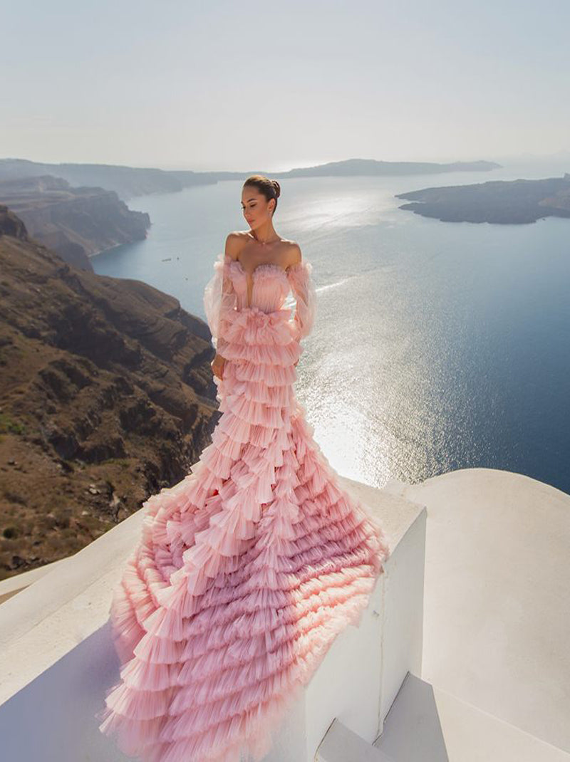 Luxurious & Charming A-Line Boho Wedding Dresses Sweetheart Ruffles Tulle Court Train Bridal Gowns With Detachable Long Sleeves