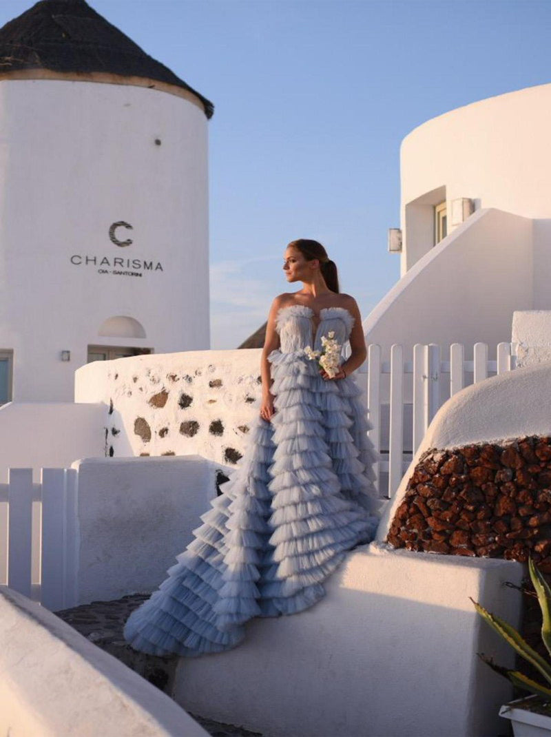 Luxurious & Charming A-Line Boho Wedding Dresses Sweetheart Ruffles Tulle Court Train Bridal Gowns With Detachable Long Sleeves