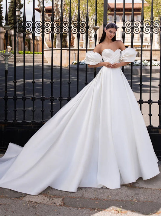 Simple & Elegant Ball Gown Boho Wedding Dresses Sweetheart Pleated Satin Sweep Train Bridal Gowns Custom Made With Detachable Puffy Sleeves