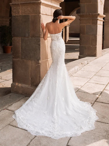 Gorgeous & Charming Mermaid Wedding Dresses Sweetheart Appliqued Beads Sleeveless Tulle Sweep Train Bridal Gowns Custom Made