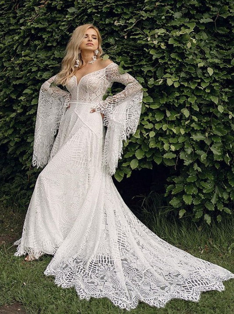 Charming A-Line Wedding Sweetheart Batwing Long Sleeves Lace Sweep Train Lace Bridal Gowns Custom Made