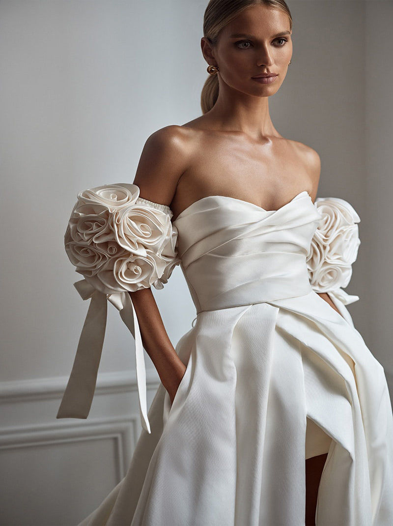 Simple & Elegant A-Line Wedding Dresses Strapless Pleated Flowers Satin Sweep Train Bridal Gowns With Slit