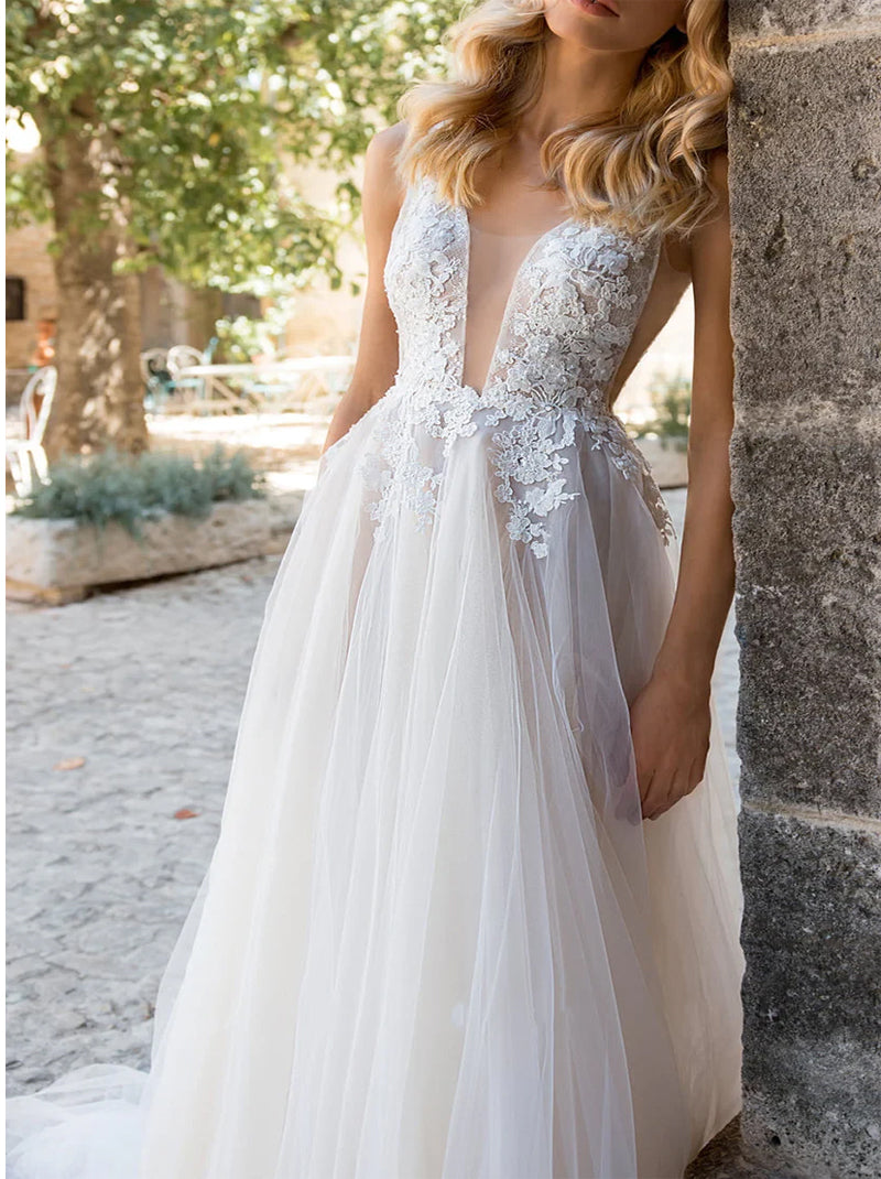 Charming & Gorgeous A-Line Wedding Dresses V-Neck Appliqued Tulle Sweep Train Bridal Gowns Custom Made