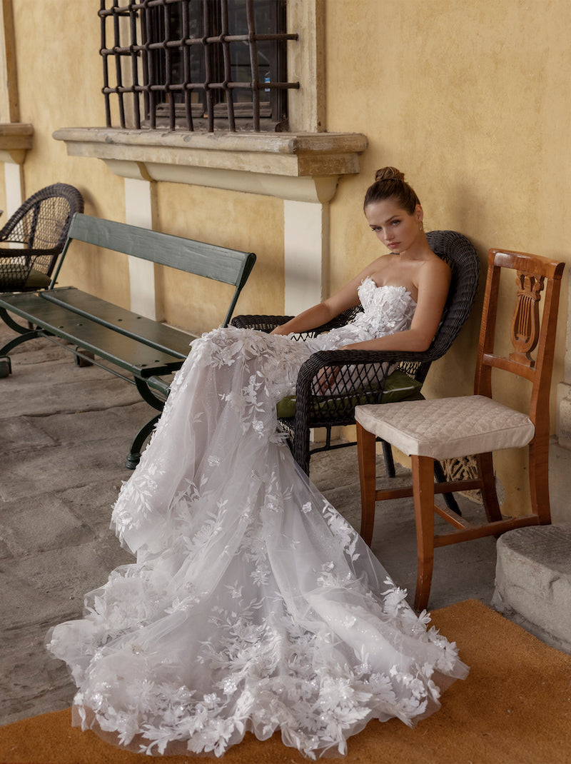 Gorgeous & Classic Mermaid Wedding Dresses Sweetheart Appliqued Beads Tulle Court Train Bridal Gowns