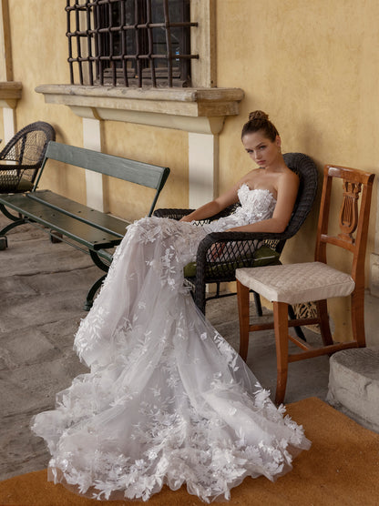 Gorgeous & Classic Mermaid Wedding Dresses Sweetheart Appliqued Beads Tulle Court Train Bridal Gowns