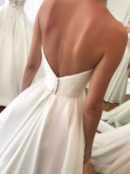 Elegant A-Line Wedding Dresses Strapless Pleated Sleeveless Covered Buttons Court Train Satin Bridal Gowns Custom Made