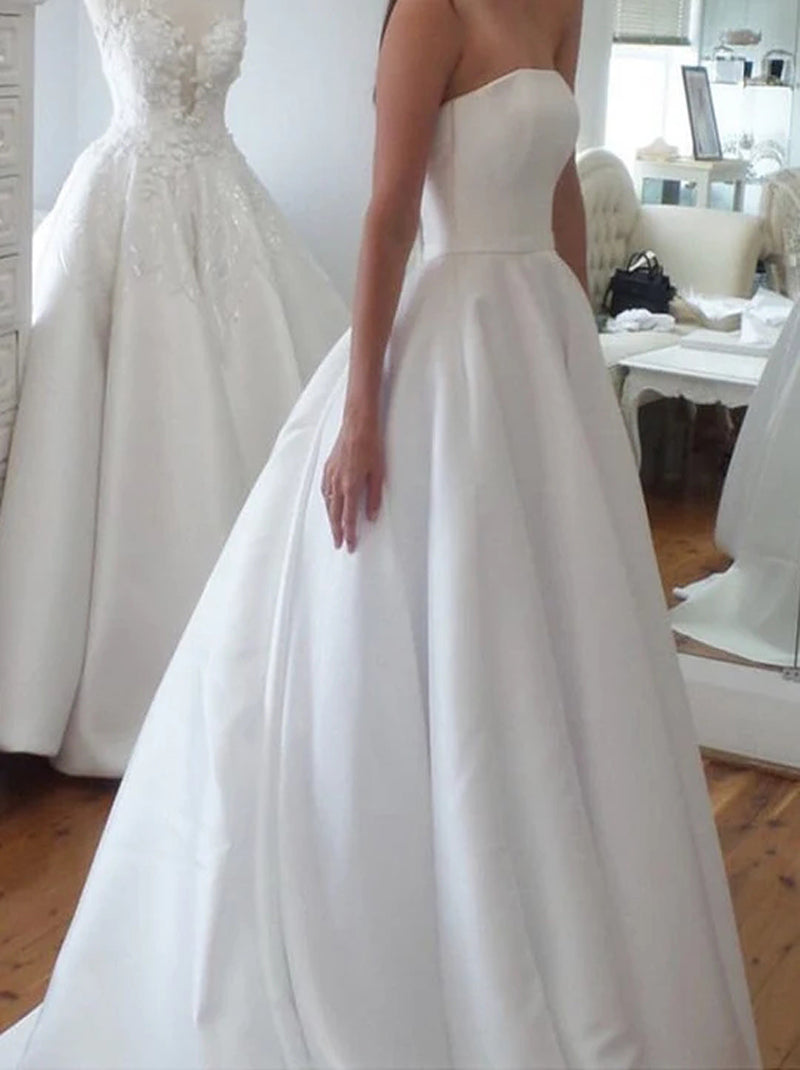 Elegant A-Line Wedding Dresses Strapless Pleated Sleeveless Covered Buttons Court Train Satin Bridal Gowns Custom Made