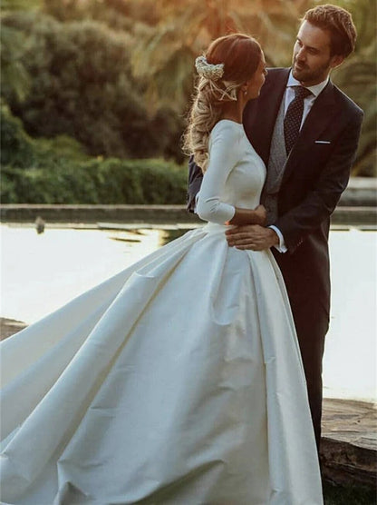 Simple A-Line Wedding Dresses Scoop Long Sleeves Backless Pleated Court Train Satin Bridal Gowns Custom Made