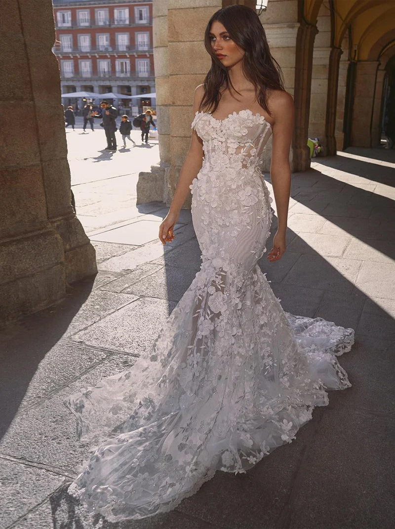 Charming & Elegant Mermaid Wedding Dresses Sweetheart Appliqued Beads Sleeveless Tulle Sweep Train Bridal Gowns