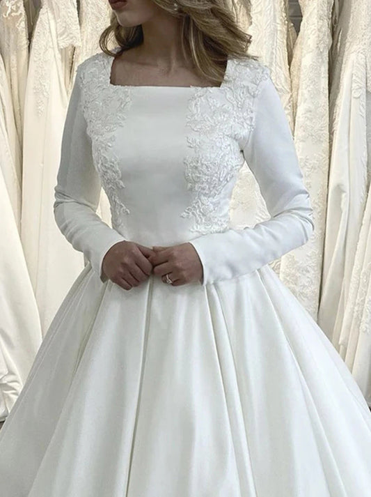 Elegant Ball Gown Wedding Dresses Square Long Sleeves Appliqued Pleated Covered Buttons Sweep Train Satin Bridal Gowns Custom Made