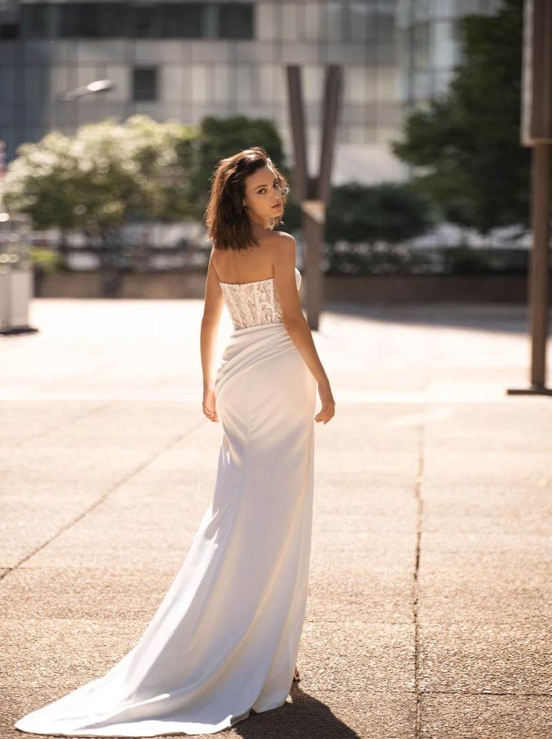 Simple & Elegant Mermaid Wedding Dresses Sweetheart Sequins Satin Sweep Train Bridal Gowns With Side Slit