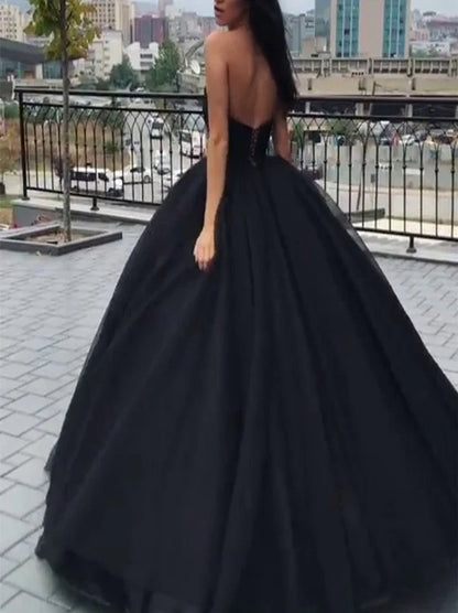 Black Ball Gown Wedding Dresses Sweetheart Sleeveless Lace Up Pleated Sweep Train Organza Bridal Gowns Custom Made