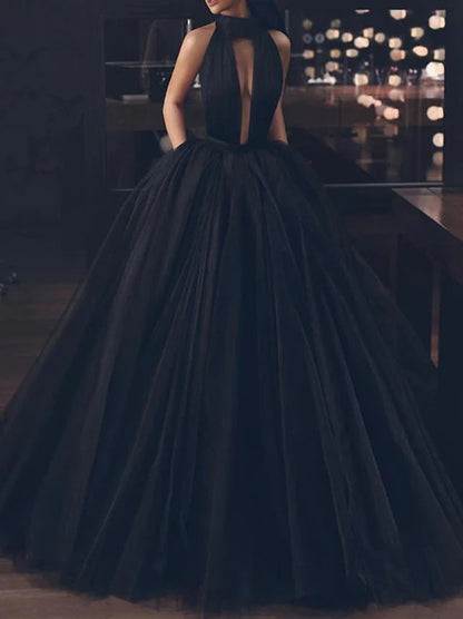 Sexy Black Ball Gown Wedding Dresses Halter Pleated Sleeveless Backless Tulle Sweep Train Bridal Gowns Custom Made