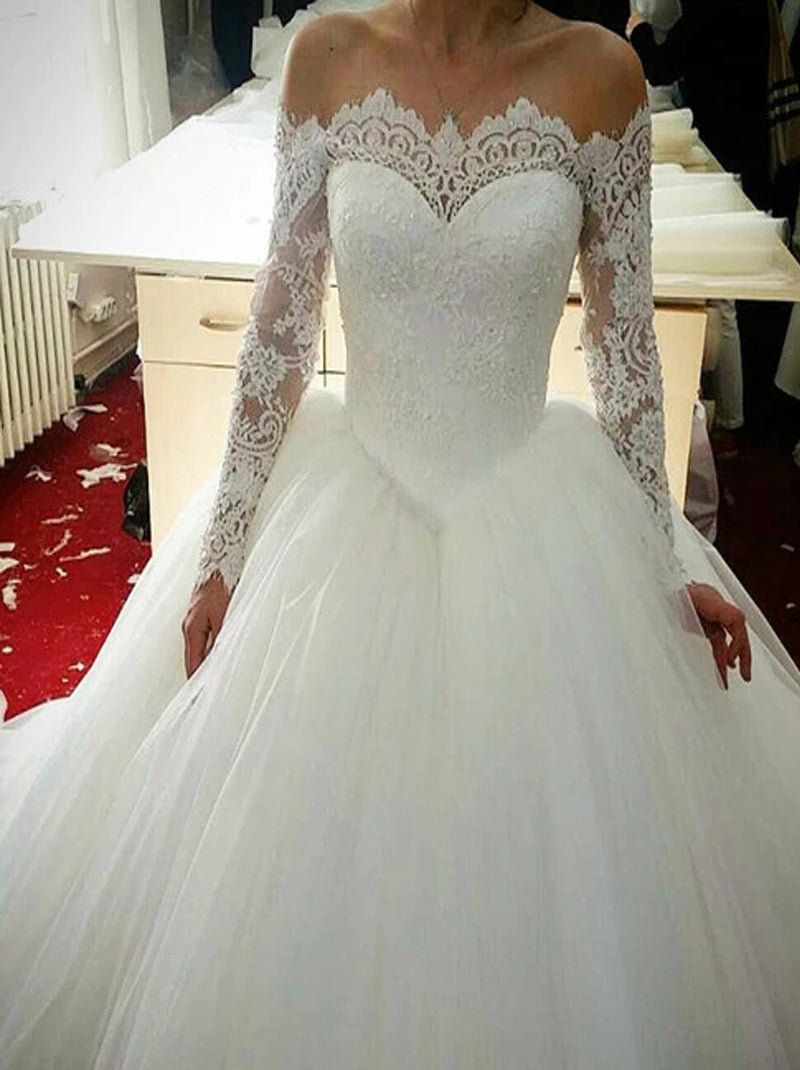 Modern Ball Gown Wedding Dresses Off The Shoulder Long Sleeves Appliqued Sweep Train Tulle Bridal Gowns Custom Made