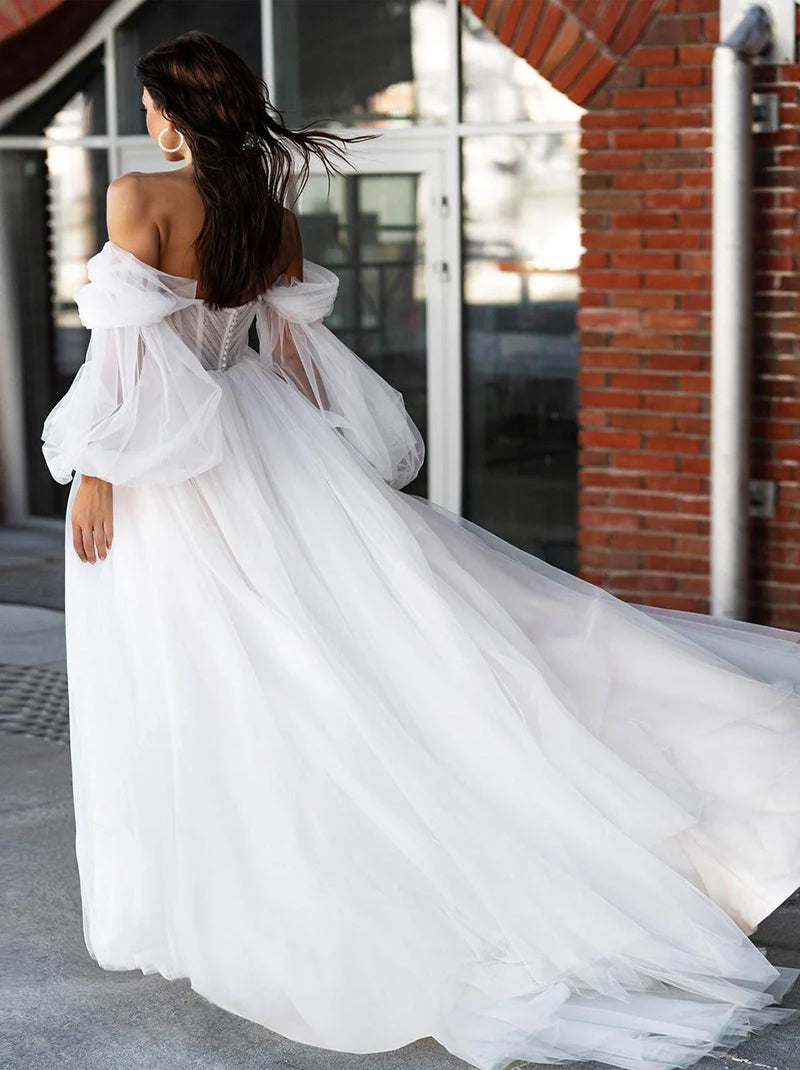 Simple & Elegant A-Line Wedding Dresses Sweetheart Pleated Appliqued Detachable Long Sleeves Tulle Sweep Train Bridal Gowns With Slit