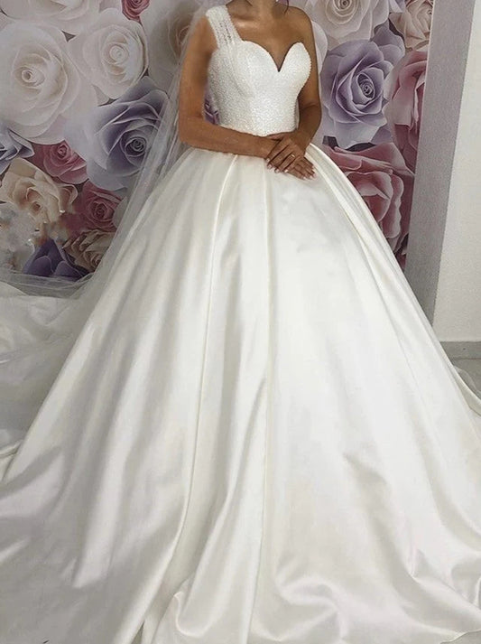 Charming Ball Gown Wedding Dresses Sweetheart Beads Crystals Lace Up Sweep Train Satin Bridal Gowns Custom Made