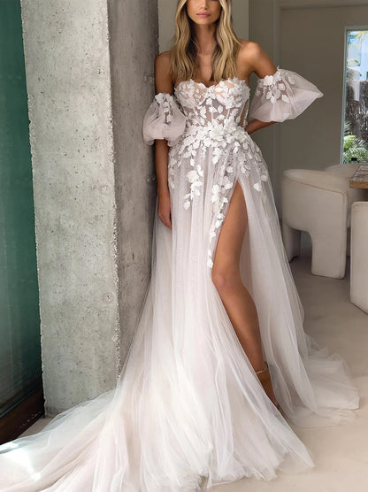 Gorgeous & Elegant A-Line Beach Wedding Dresses Sweetheart Appliqued Detachable Puffy Sleeves Tulle Court Train Bridal Gowns With Slit