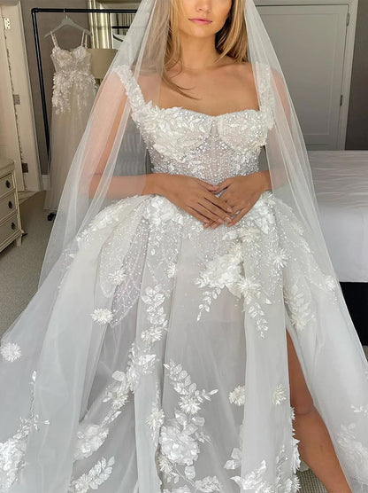 Modern A-Line Wedding Dresses Spaghetti Appliqued Beads Tulle Court Train Bridal Gowns With Slit