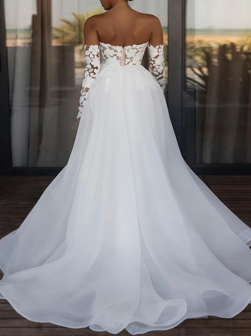 Simple A-Line Beach Wedding Dresses Sweetheart Appliqued Organza Sweep Train Bridal Gowns With Slit