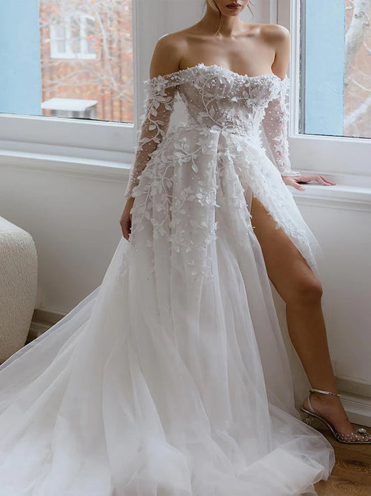 Gorgeous & Elegant A-Line Wedding Dresses Sweetheart Appliqued Long Sleeves Tulle Sweep Train Bridal Gowns With Slit