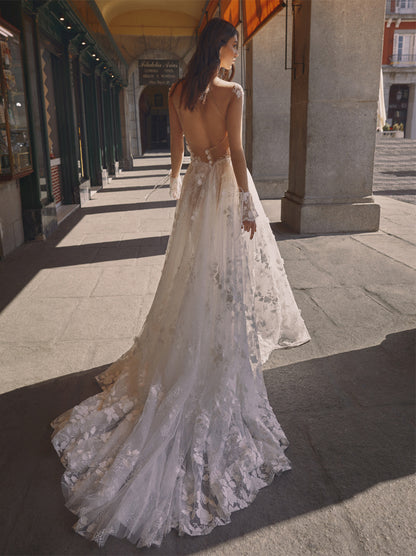 Charming & Elegant A-Line Wedding Dresses V-Neck Appliqued Tulle Sweep Train Bridal Gowns With Slit