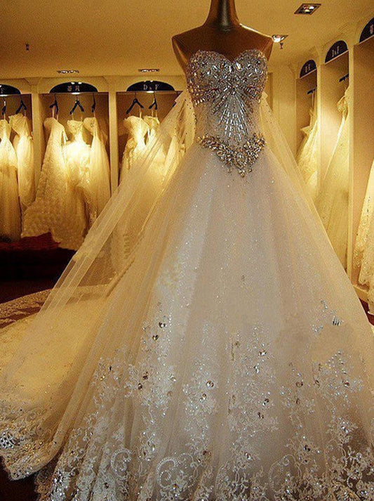 Romantic Ball Gown Wedding Dresses Sweetheart Rhinestones Beads Lace Up Court Train Tulle Bridal Gowns Custom Made