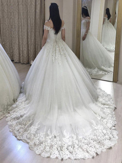 Charming Ball Gown Wedding Dresses Off The Shoulder Appliqued Sleeveless Lace Up Sweep Train Tulle Bridal Gowns Custom Made