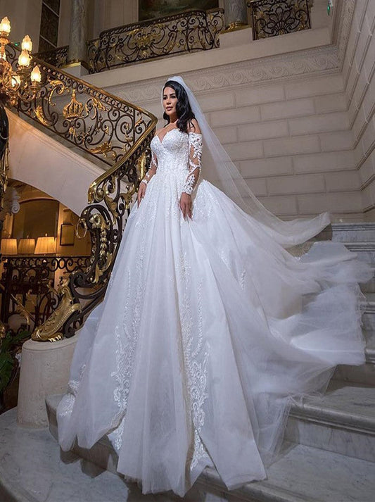 Romantic Ball Gown Wedding Dresses Sweetheart Appliqued Long Sleeves Satin Court Train Bridal Gowns Custom Made