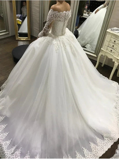 Romantic Ball Gown Wedding Dresses Off The Shoulder Long Sleeves Appliqued Covered Buttons Court Train Organza Bridal Gowns Custom Made