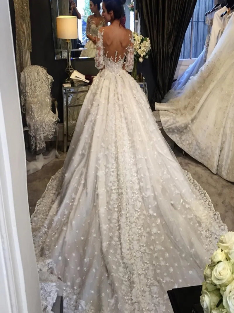 Luxurious Ball Gown Wedding Dresses Illusion Scoop 3/4 Long Sleeves Appliqued Backless Court Train Bridal Gowns Custom Made