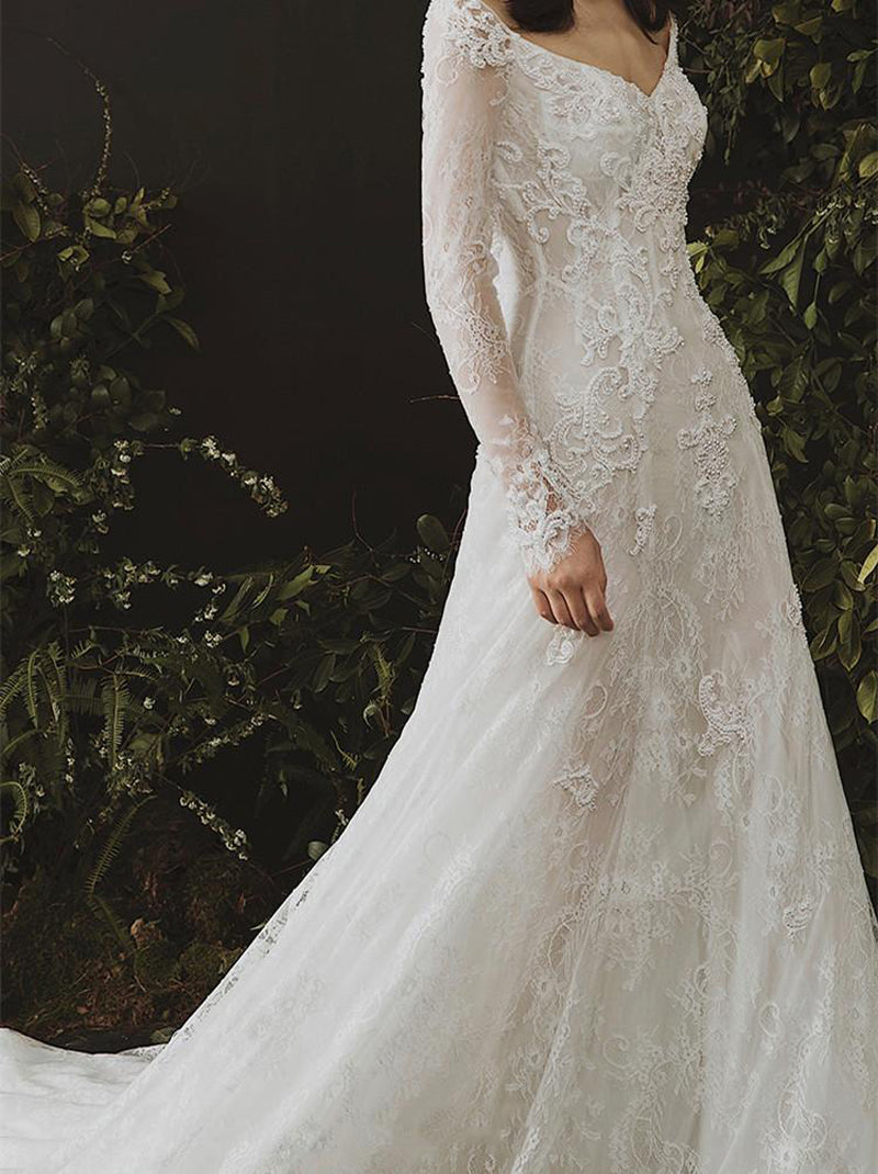 Sexy Mermaid Wedding Dresses V-Neck Beads Appliqued Long Sleeves Sweep Train Tulle Bridal Gowns Custom Made