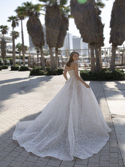 Charming A-Line Beach Wedding Dresses High Collar Sequins Appliqued Backless Court Train Tulle Bridal Gowns Custom Made