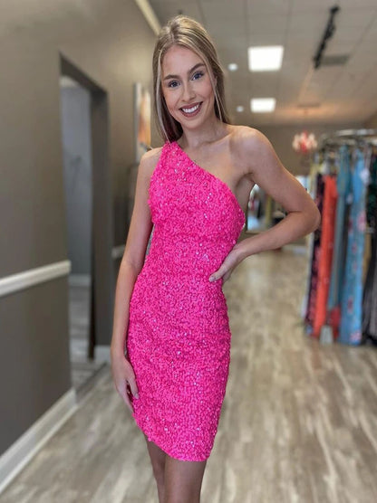 Sexy Sparkling Fuchsia Sheath One Shoulder Sequins Bodycon Short Homecoming Dresses 2023 for Teens Prom Gown Graduation Dresses for Girls