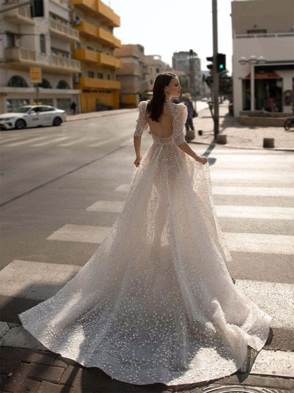 Charming A-Line Beach Wedding Dresses High Collar Sequins Appliqued Backless Court Train Tulle Bridal Gowns Custom Made