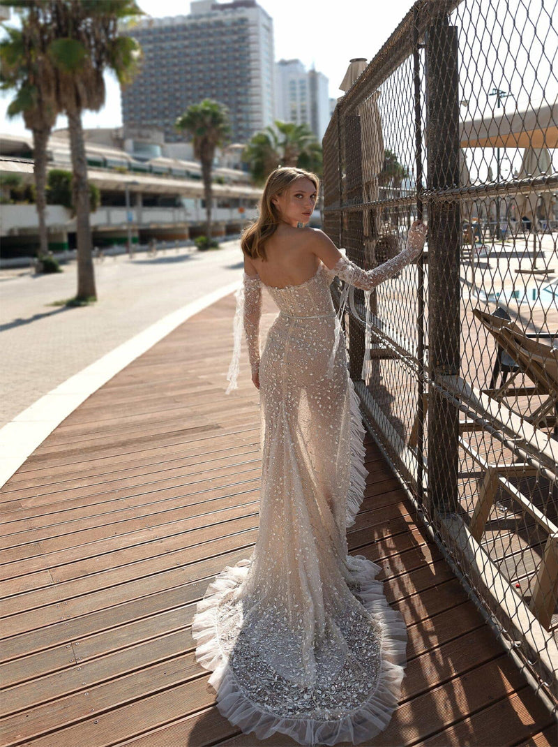 Gorgeous Mermaid Boho Wedding Dresses Sweetheart Appliqued Beads Crystals Sweep Train Tulle Bridal Gowns Custom With Slit