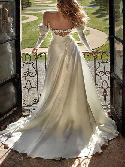 Elegant Sheath/Column Wedding Dresses Sweetheart Pleated Appliqued Long Sleeves Satin Sweep Train Bridal Gowns Custom Made With Side Slit