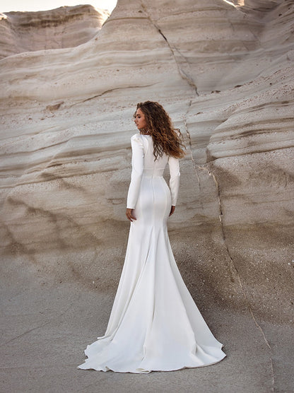 Elegant Mermaid Boho Wedding Dresses V-Neck Long Sleeves Pleated Zipper Sweep Train Satin Bridal Gowns Custom