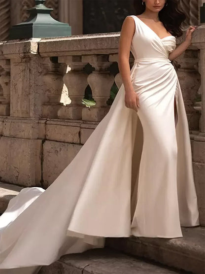 Simple Mermaid Wedding Dresses V-Neck Pleated Satin Sweep Train Bridal Gowns Custom Made With Side Slit