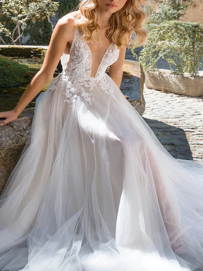 Charming & Gorgeous A-Line Wedding Dresses V-Neck Appliqued Tulle Sweep Train Bridal Gowns Custom Made