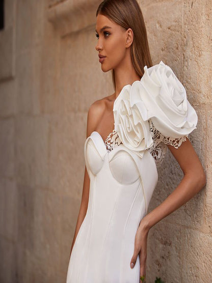 Simple Mermaid Wedding Dresses Sweetheart Pleated Handmade Flowers Satin Bridal Gowns Custom Made With Sweep Train