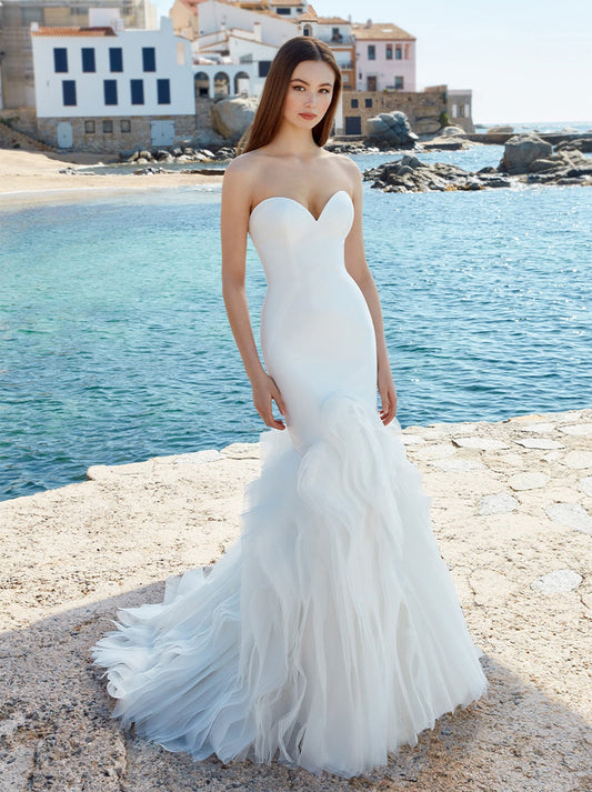 Simple & Elegant Mermaid Boho Wedding Dresses Strapless Pleated Ruffles Covered Buttons Satin Sweep Train Bridal Gowns