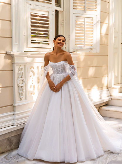 Modern Ball Gown Wedding Dresses Strapless Appliqued Sequins Tulle Sweep Train Bridal Gowns Custom