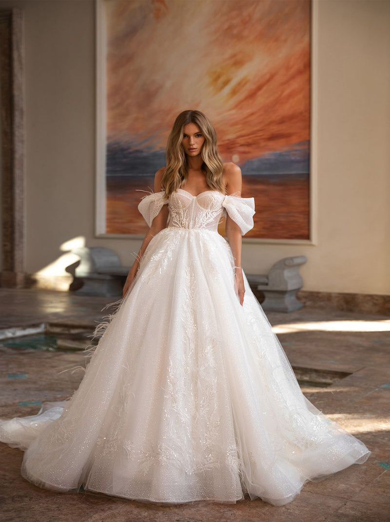 Modern Ball Gown Wedding Dresses Sweetheart Appliqued Sequins Cap Sleeves Tulle Court Train Satin Bridal Gowns Custom