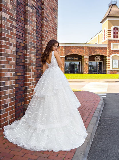 Elegant A-Line Bridal Gowns V-Neck Appliqued Ruffles Sleeveless Tulle Sweep Train Bridal Gowns