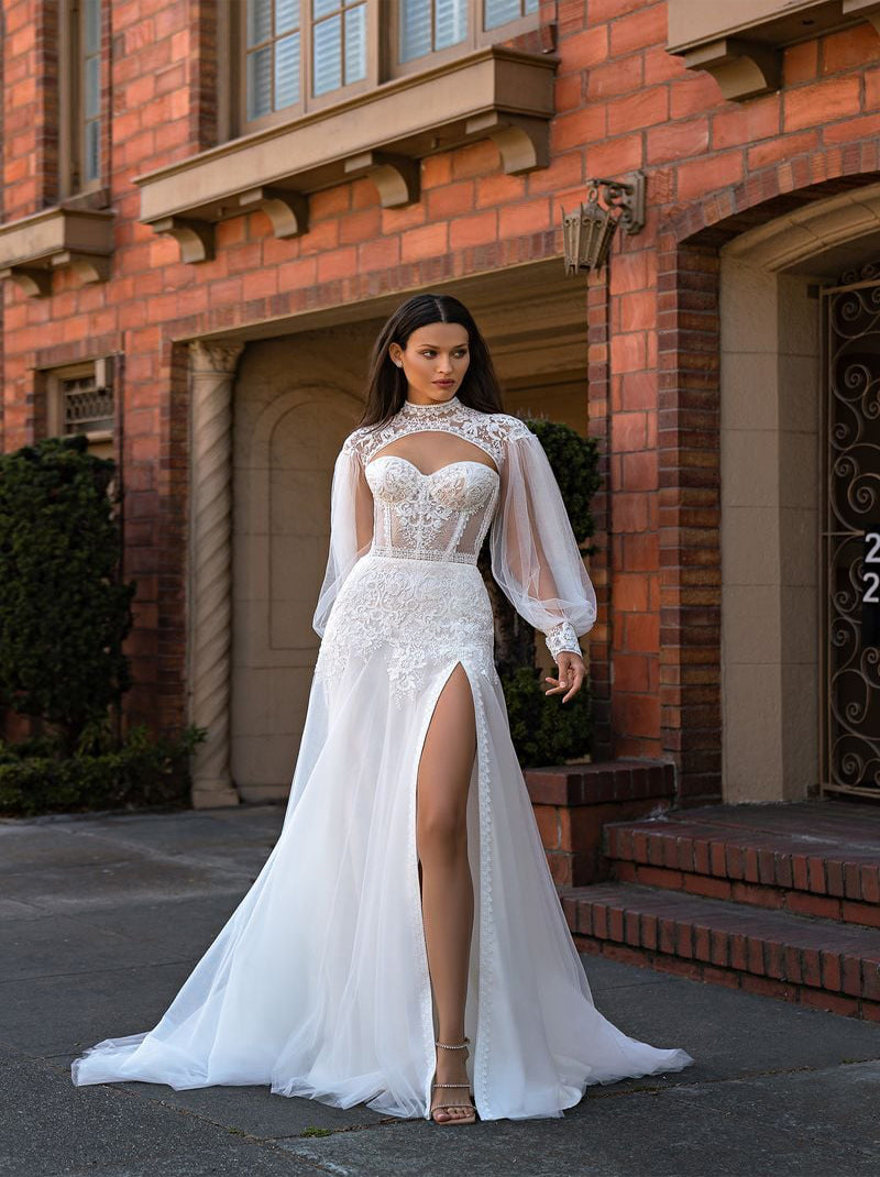 Elegant A-Line Bridal Gowns Strapless Appliqued Side Slit Tulle Sweep Train Bridal Gowns With A Jacket