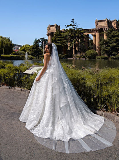 Romantic & Elegant Ball Gown Wedding Dresses V-Neck Appliqued Bowknot Sleeveless Satin Sweep Train Bridal Gowns