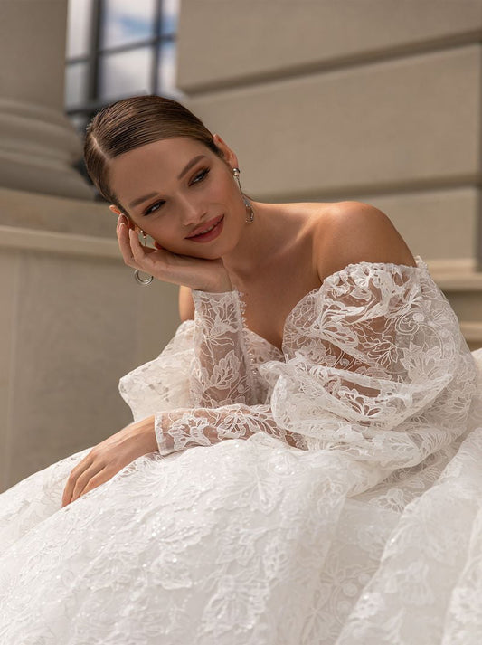 Charming Ball Gown Wedding Dresses Sweetheart Detachable Puffy Sleeves Tulle Court Train Bridal Gowns Custom